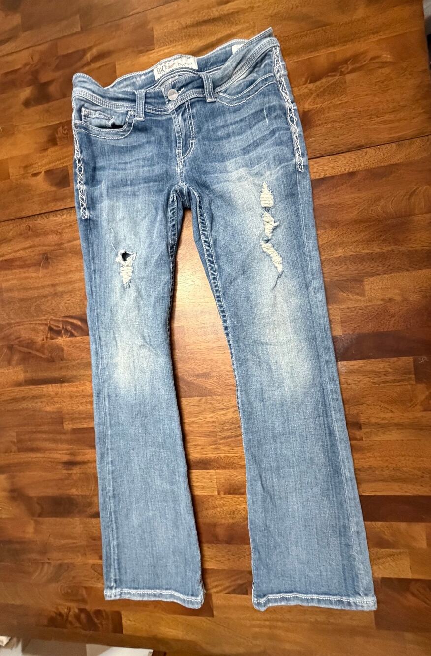 BKE Payton Women’s Jeans Size 28 Distressed Light Wash Bootcut Buckle Denim